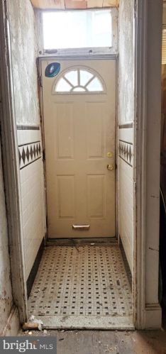 1512 Colorado St, Philadelphia, PA 19146-4735