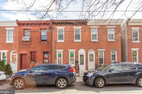 808 Belgrade St, Philadelphia, PA 19125-3513