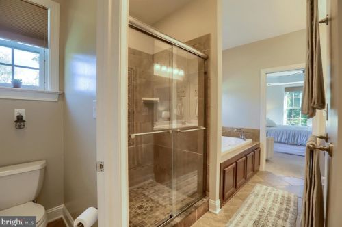 101 Shatto Dr, Carlisle PA  17013-2120 exterior