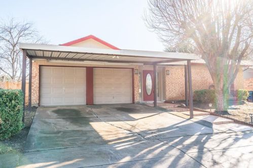 6320 Rebecca Ln, Fort Worth, TX 76148-3225