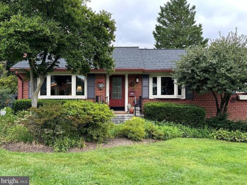 1415 Homeric Ct, Mc Lean, VA 22101-5611