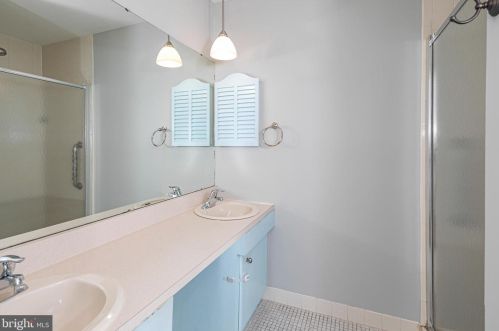 36 Cameron Ct, Princeton NJ  08540-3924 exterior