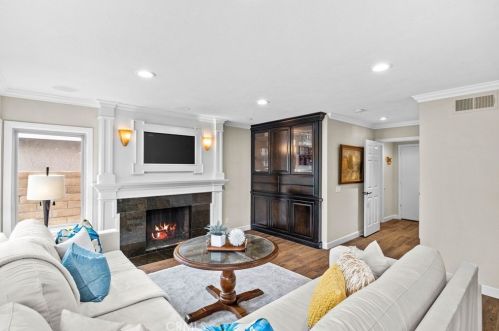 24 Cambridge, Irvine, CA 92620-3310
