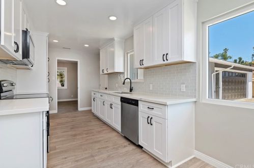 15591 Golden Star Ave, Riverside CA  92506-5753 exterior