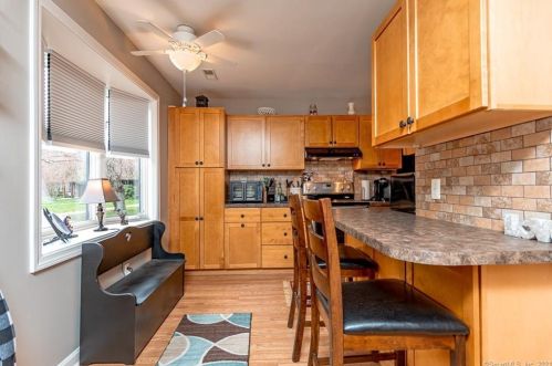 27 Wyndham Lndg, Killingly, CT 06239-1408