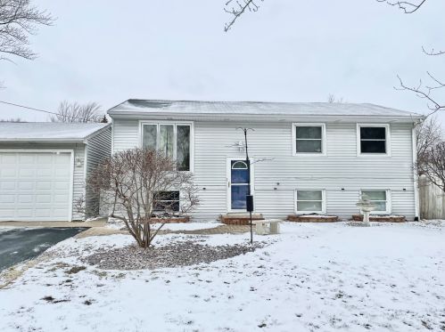 9236 Magnolia Ave, Mokena, IL 60448-8906