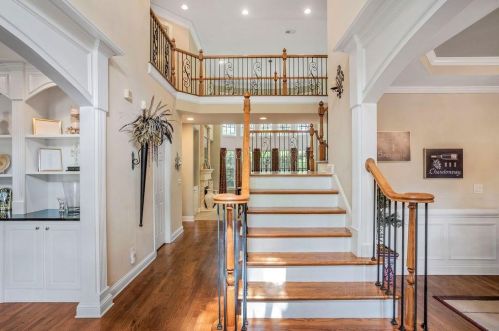 2551 Essex Ln, Atlanta GA  30331-7855 exterior