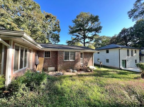 3011 Belingham Dr, Atlanta GA  30345-1506 exterior