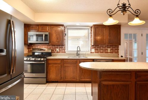 9901 Shawnee Ln, Spotsylvania, VA 22553-3730