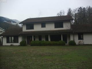 195 Hamlin Dr, Canyonville, OR 97417-9728