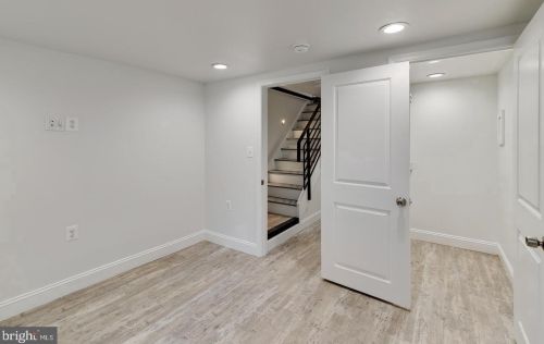 2144 8th St, Philadelphia PA  19122-1312 exterior