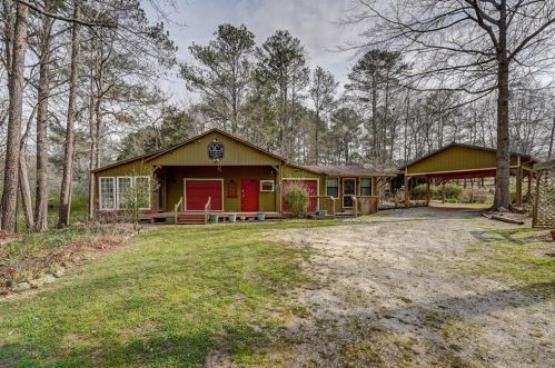 75 Roberts Rd, Porterdale, GA 30016-4172