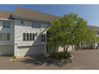 917 Dartmouth Pl, Minneapolis, MN 55414-3159