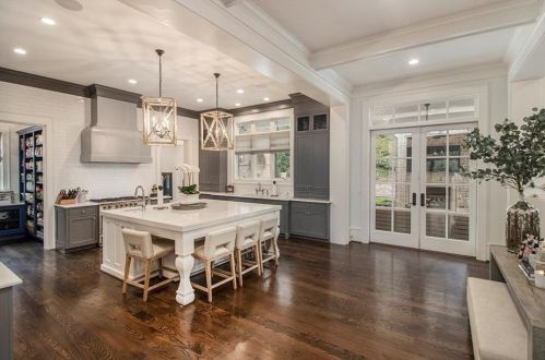 271 Hillside Dr, Atlanta GA  30342-3623 exterior