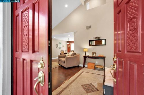 6802 Corte Nuevo, Pleasanton, CA 94566-8608