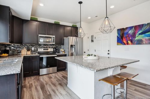 4540 Quemoy St, Aurora CO 80019-6025 exterior