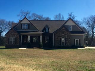 58 Rebecca Ln, Jasper, TN 37347-2927