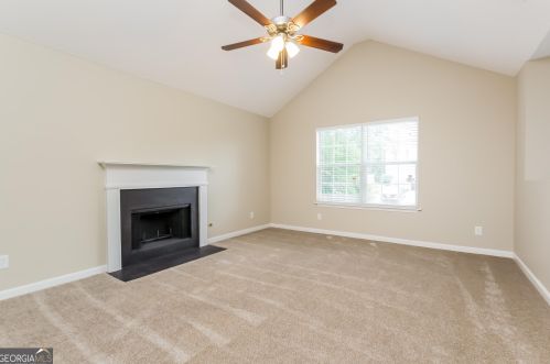 717 Peteywood Dr, Austell, GA 30106-8505