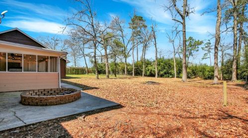 1100 Chateau Wood Pkwy Dr, Conroe TX  77385-9773 exterior