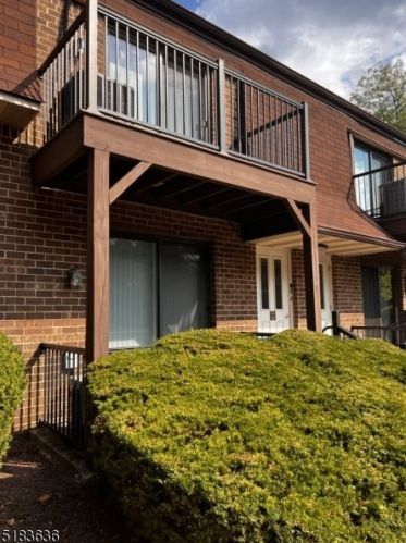 316 Yorkshire Dr, Flemington, NJ 08822-1823