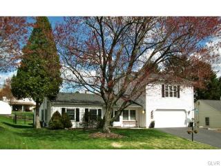 31 Cedarbrook Rd, Allentown, PA 18104-5701