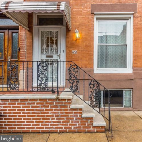 838 27th St, Philadelphia, PA 19130-1806