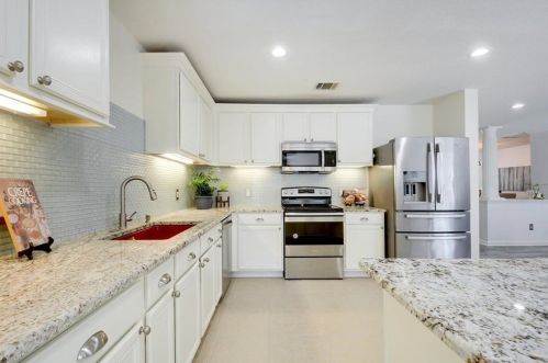 11217 Blairview Ln, Austin TX  78748-3964 exterior