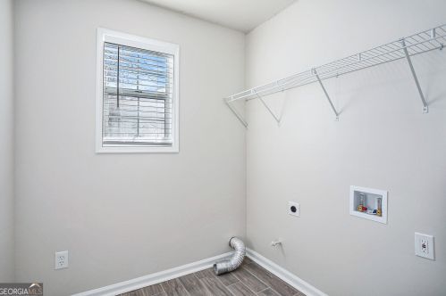 5858 Mistyview Dr, Rex GA 30273-1153 exterior