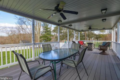 15 Rosewood Dr, Lancaster PA  17603-9329 exterior