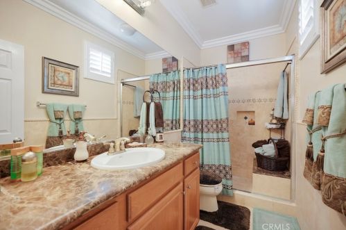 11364 Pondhurst Way, Riverside CA  92505-3471 exterior