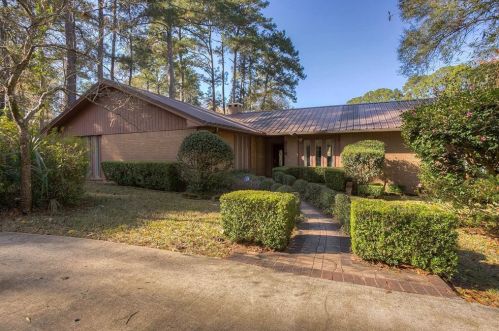 3778 Summer Ln, Huntsville, TX 77340-8945