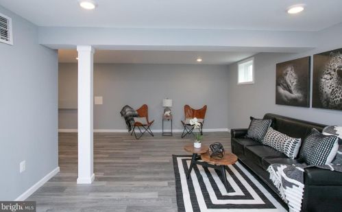 1005 Fairview Ave, Silver Spring MD  20912-5976 exterior