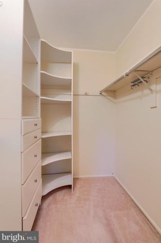 97 Valleybrook Dr, Lancaster PA  17601-4612 exterior