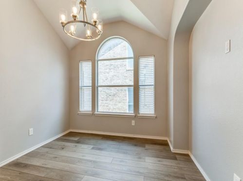 5720 Barrier Reef Dr, Fort Worth TX  76179-7548 exterior