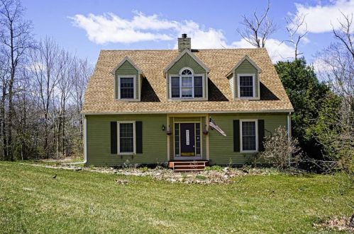 137 Santa Maria Dr, Torrington, CT 06790-5950