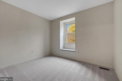 1929 Morningmist Dr, Silver Spring MD exterior