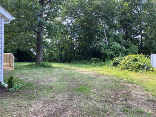 725 Savage St, Southington CT  06489-4628 exterior