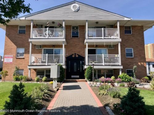 301 6th Ave, Tinton Falls, NJ 07712-5545