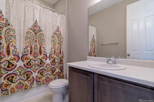 5036 Wenatchee St, Aurora CO 80015-6799 exterior