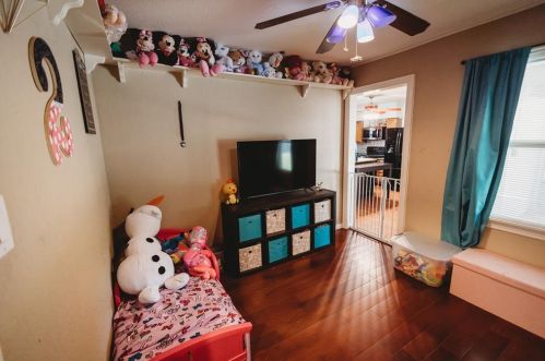 800 Morgan St, Angleton TX 77515-4722 exterior