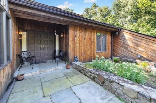 115 Musket Ridge Rd, Wilton, CT 06897-3832