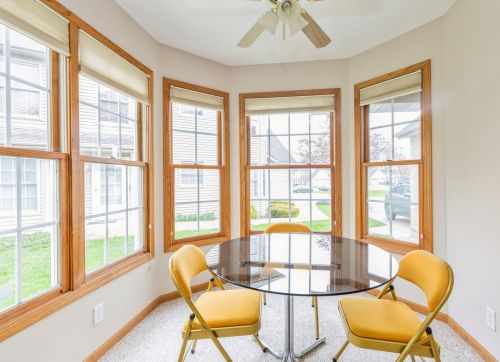 188 Mclaren Dr, Sycamore IL  60178-2255 exterior