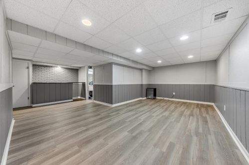 9558 Walnut Dr, Hammond IN  46321-3823 exterior
