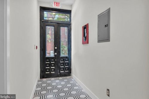 866 23rd St, Philadelphia PA  19130-1948 exterior