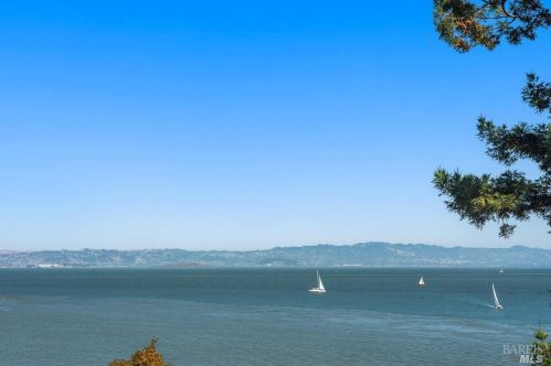 2400 Paradise Dr, Tiburon, CA 94920-1218