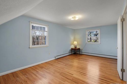 54 Saginaw St, Wapping CT  06074-2122 exterior