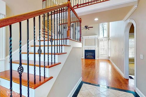 5135 Halcyon Dr, Atlanta GA  30349-1596 exterior