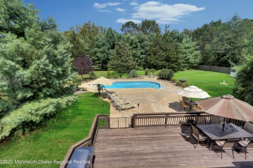 7 Jhan Dr, Jackson Twp, NJ 08527-4545