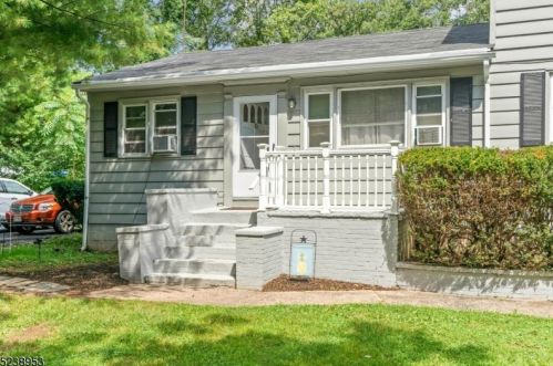 85 Ivy Ln, Bridgewater, NJ 08807-2546
