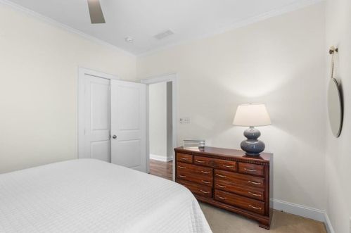1118 Hawthorne St, Atlanta GA  30307-2610 exterior